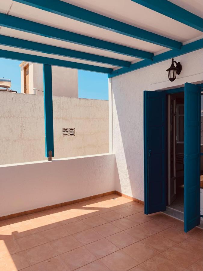 Manousos Rooms Adámasz Kültér fotó